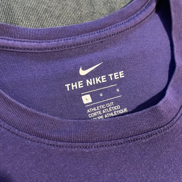 Nike Toronto Raptors x Chiale Collab Purple T (L) - Picture 2 of 5